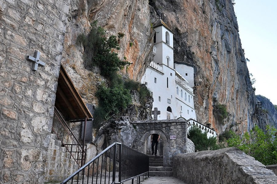 Tour to Ostrog Mnastery, the holiest place of all in Montenegro